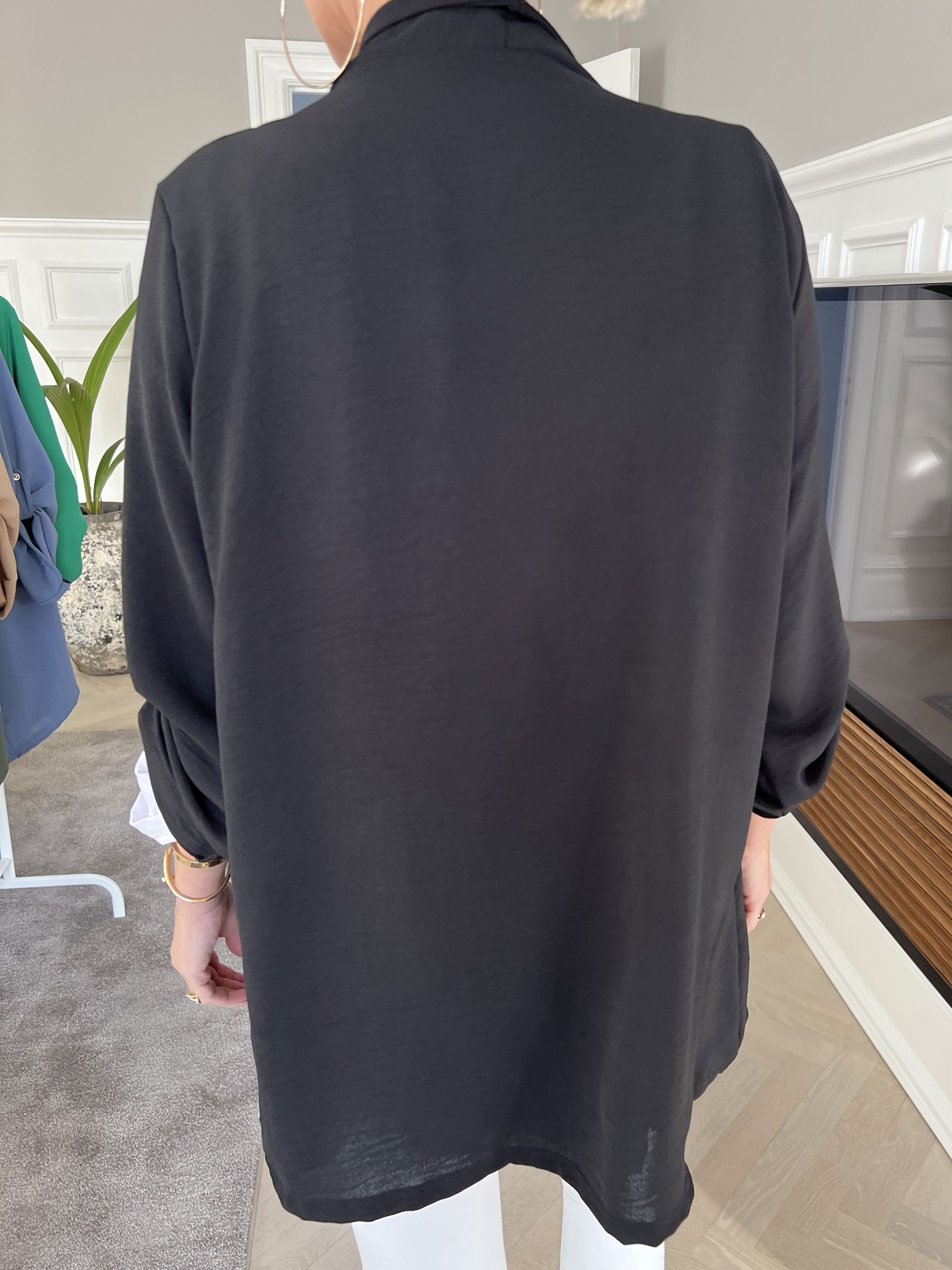 Dream - Enkel kofta i lätt och fint tyg